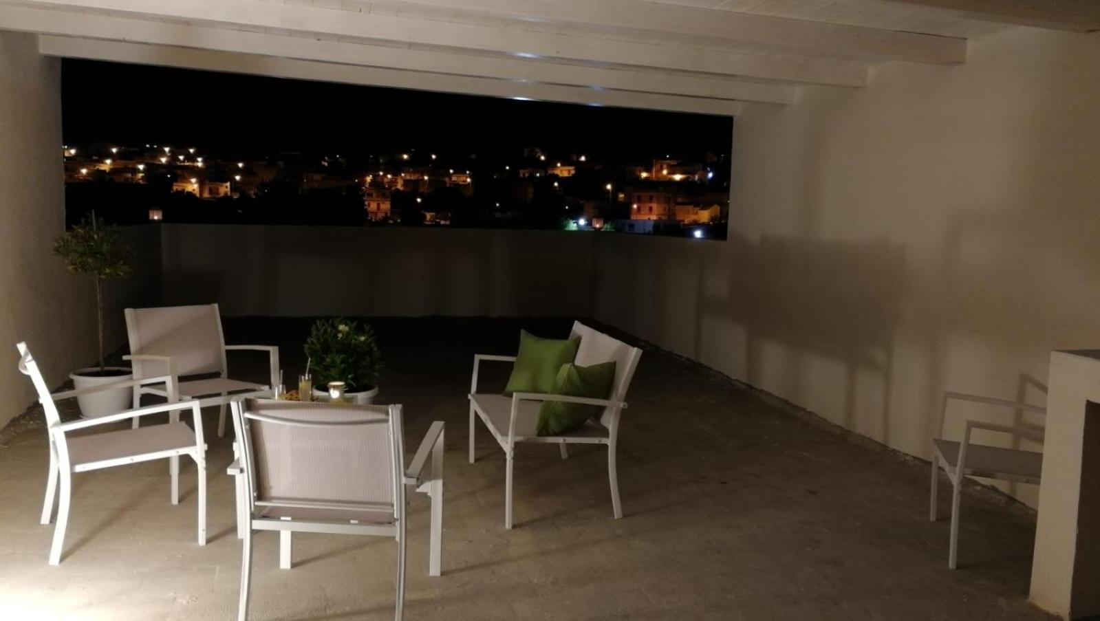 L'Antico Borgo B&B Noto Luaran gambar