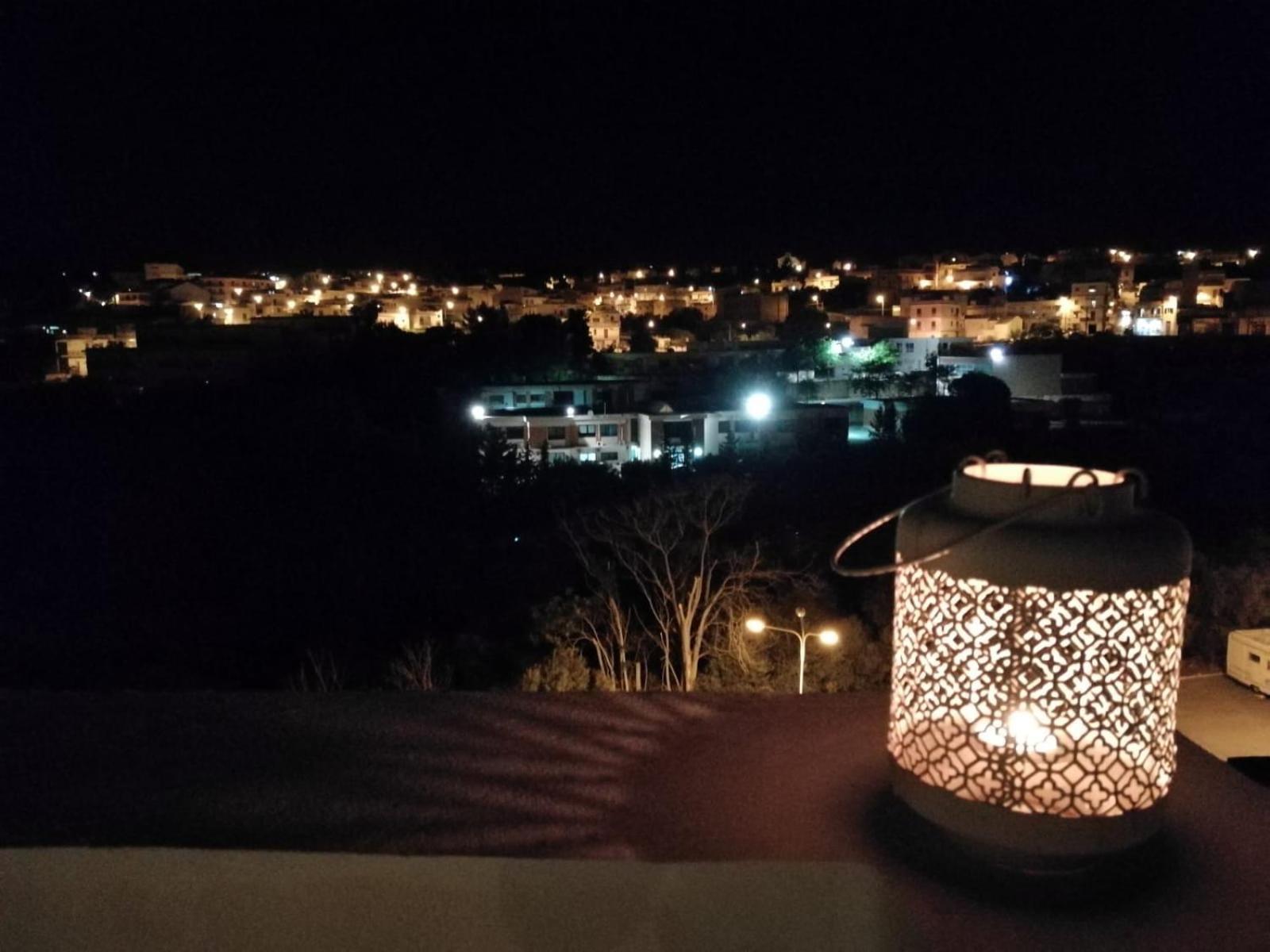 L'Antico Borgo B&B Noto Luaran gambar